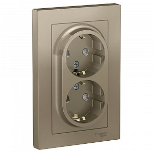 Розетка двойная Atlasdesign скрытой установки с заземлением со шторками 16А в сборе шампань ATN00052