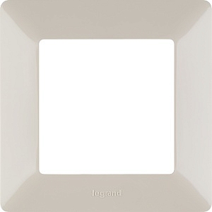 Рамка для розеток и выключателей Valena LIFE 1 пост универсальная слоновая кость 754047 Legrand